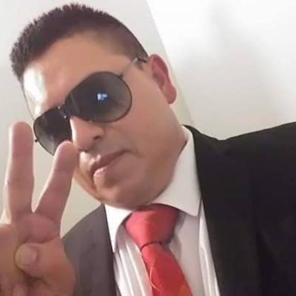 Meet your Posher, Daniel - Picture 1 of 1